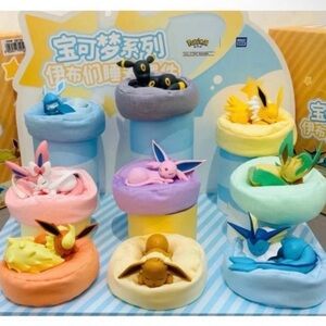 Evolutions Eevee Sleepy position toy figure Pokemon Complete Set 9 boxes total